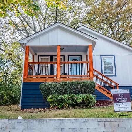 Cozy Home In The Heart Of Atlanta